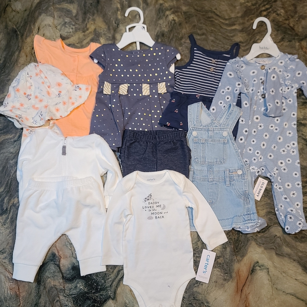 Lot of baby girl clothes 3-6 months